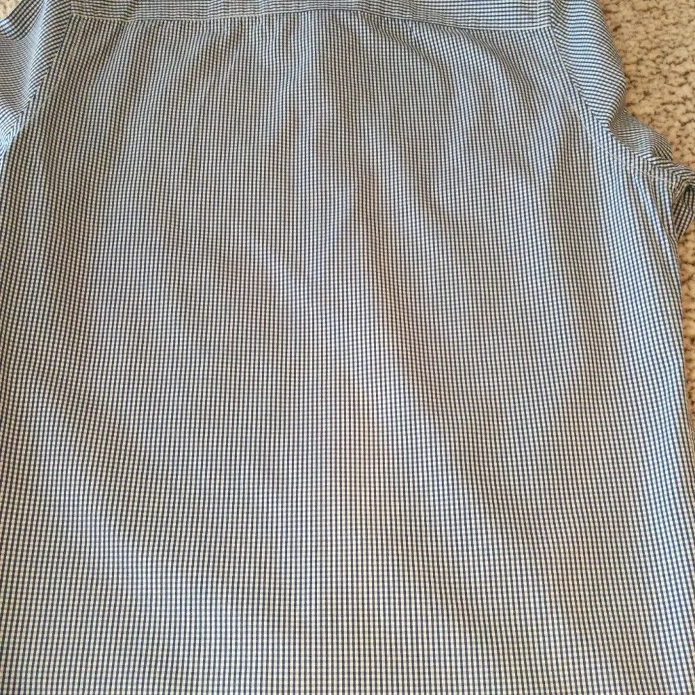 Hollister Casual Button Down Shirt - Picture 6 of 6